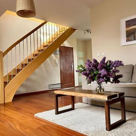 Apartament Hemingwaya Jelenia Góra Esterno foto